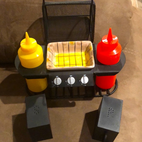 Kitchen Barbecue Grill Condiment Salt And Pepper Grill Style So Cute